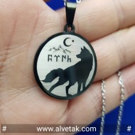 Paslanmaz Kurt Figürlü ve Göktürkçe Türk Yazılı Çelik Kolye Paslanmaz Kurt Figürlü ve Göktürkçe Türk Yazılı Çelik Kolye