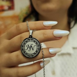 Harfli Kolye, Desenli, Paslanmaz Çelik,Gümüş Renk,2.5 cm Uç Harfli Kolye, Desenli, Paslanmaz Çelik,Gümüş Renk,2.5 cm Uç