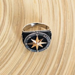 925 Ayar Pusula Figürlü Gümüş Erkek Yüzük : 00127 925 Ayar Pusula Figürlü Gümüş Erkek Yüzük : 00127