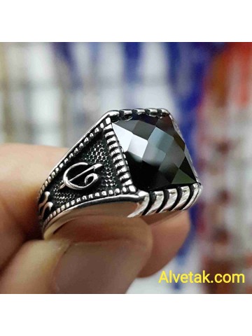 siyah zirkon taşlı 925 ayar gümüş erkek yüzük : 00743 siyah zirkon taşlı 925 ayar gümüş erkek yüzük : 00743