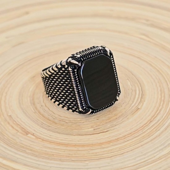 Siyah Oniks Taşlı 925 Ayar Gümüş Erkek Yüzük : 00907 Siyah Oniks Taşlı 925 Ayar Gümüş Erkek Yüzük : 00907