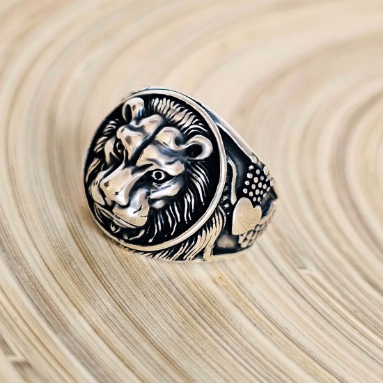 Aslan Figürlü 925 Ayar Gümüş Erkek Yüzük