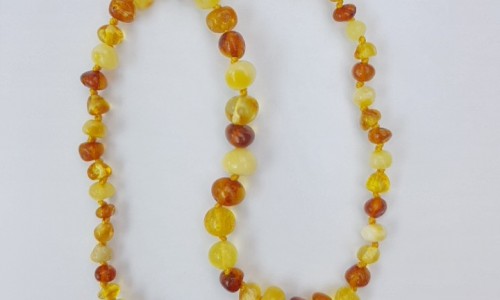 Kehribar Bebek Kolyesi Nedir, Neye Yarar?