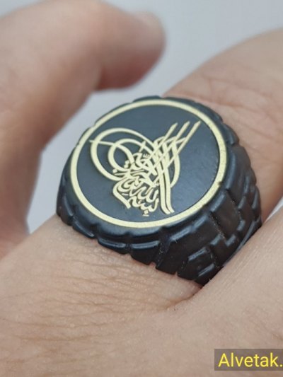 Osmanlı Tuğra Figürlü Altı Açılır Siyah Metal Yüzük