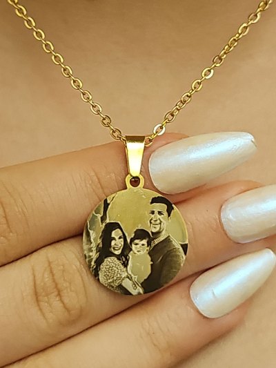 Resimli Kolye, Gold Renk, Paslanmaz Çelik, Çelik Kolye Resimli Kolye, Gold Renk, Paslanmaz Çelik, Çelik Kolye