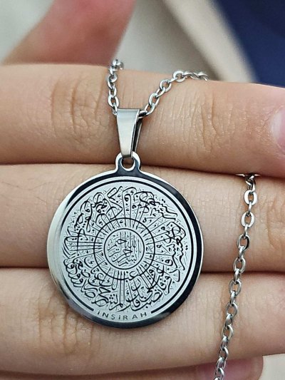 İnşirah Yazılı Kolye, Gümüş Renk, Paslanmaz Çelik, 2.5 cm Uç, K055
