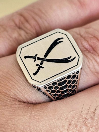 Zülfikar Kılıcı Figürlü 925 Ayar Gümüş Erkek Yüzük : 03659