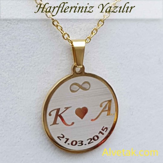 Sarı Gold Harfli Tarihli Figürlü Çelik Kolye [Yuvarlak Model : 25mm]
