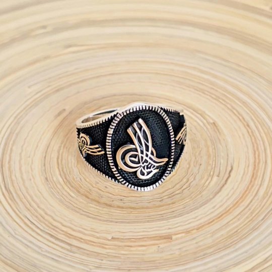 Osmanlı Tuğra Dörtgen 925 Ayar Gümüş Erkek Yüzük Osmanlı Tuğra Dörtgen 925 Ayar Gümüş Erkek Yüzük